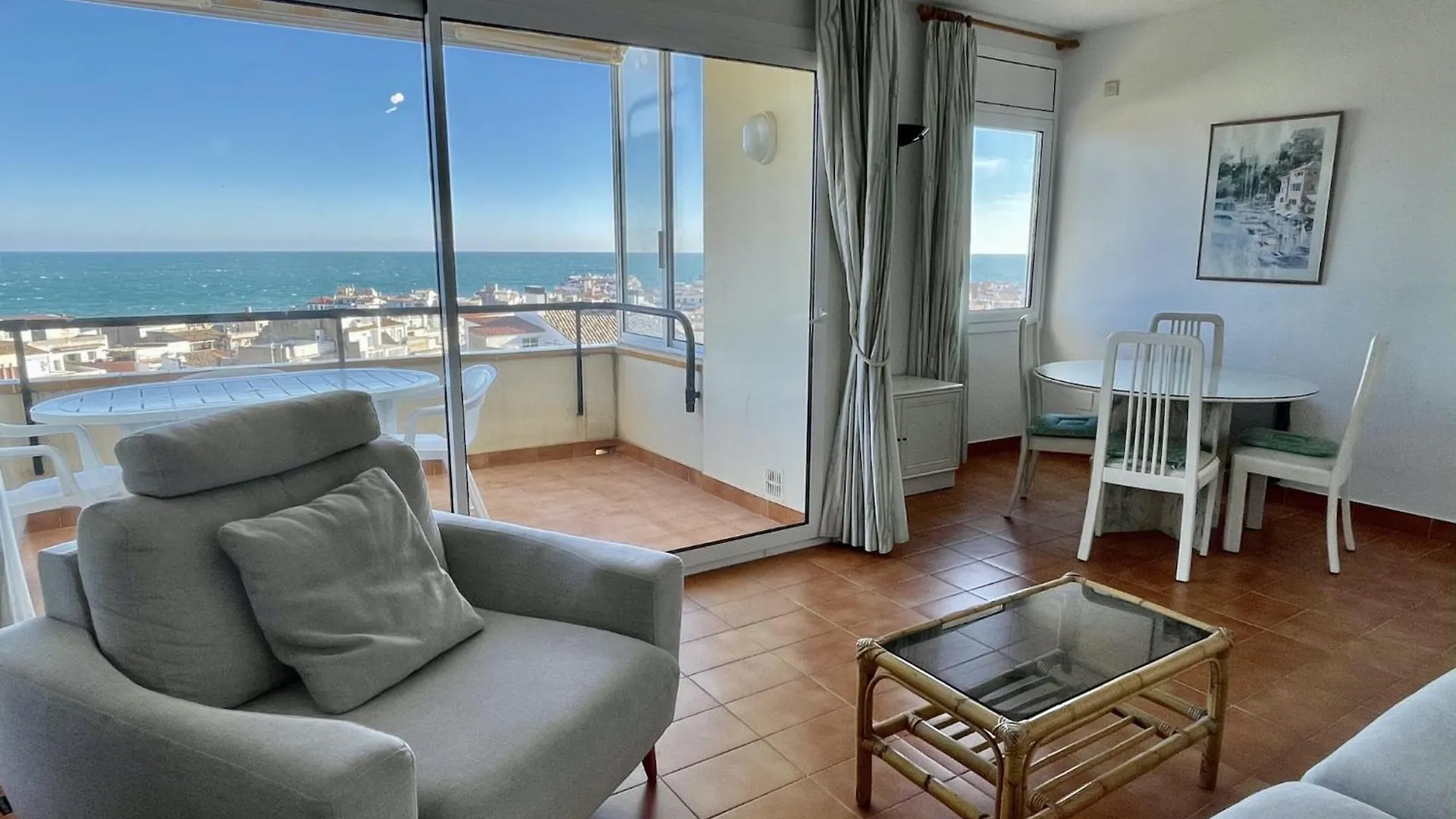 Puig Padro 10 1-1 Apartment L'Escala Spain