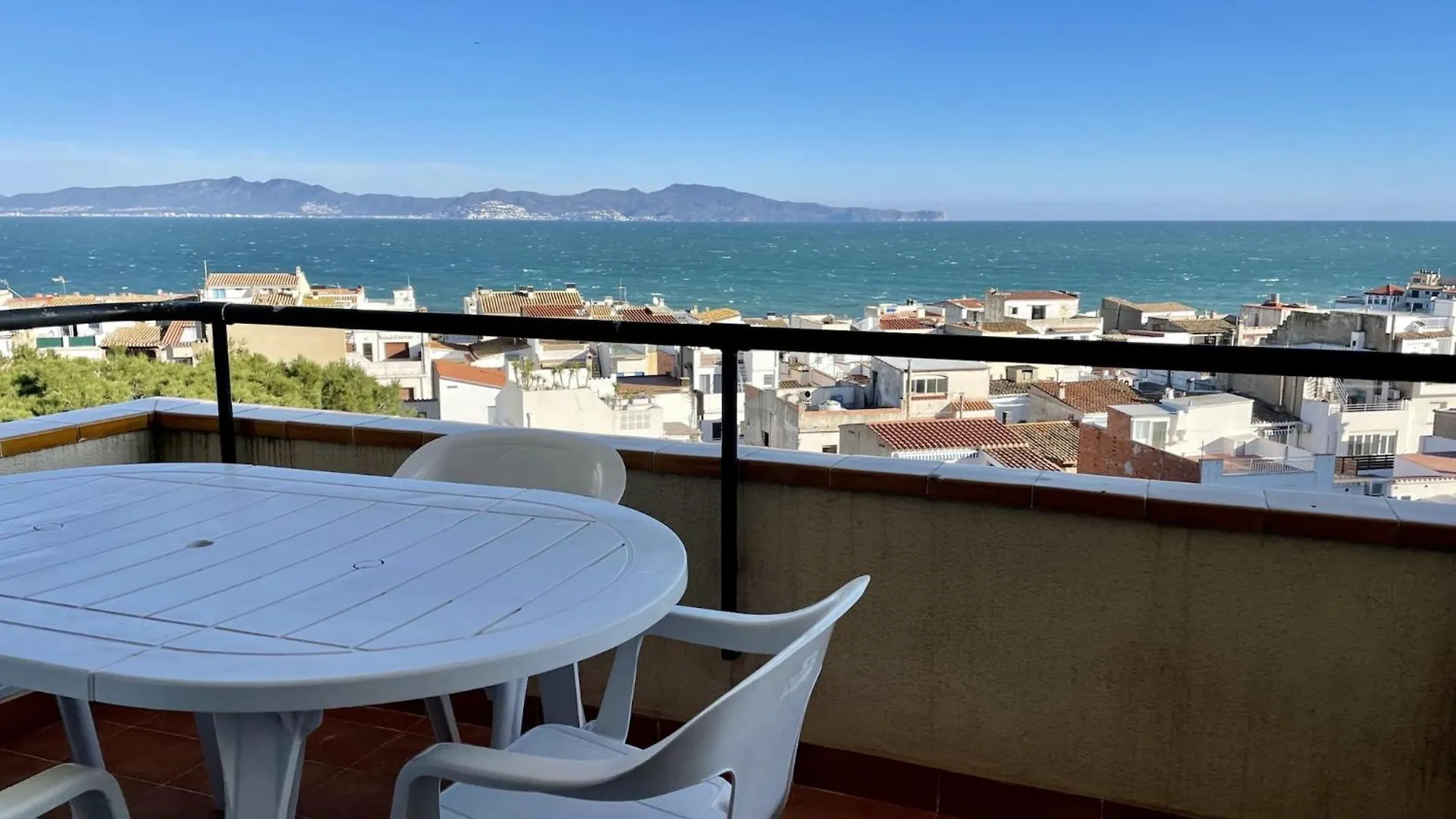 Puig Padro 10 1-1 Apartment L'Escala